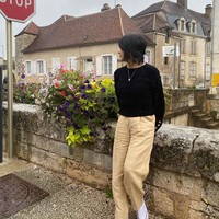 Ibu Jennie BLACKPINK awalnya ingin memindahkan putrinya ke Florida, Amerika Serikat saat berumur 14 tahun, untuk melanjutkan studi dan menjadi seorang pengacara atau guru. Namun Jennie khawatir dia tak akan menemukan pekerjaan yang disenanginya saat tinggal sendirian. Foto: dok. Instagram @jennierubyjane