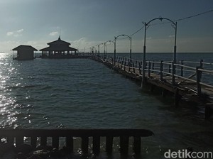 Banjir Rob Pesisir Demak, Begini Kondisi Makam Terapung Syekh Mudzakir