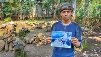 Juru pelihara Situs Candi Bojongmenje, Dadang Nugraha (30) mengatakan penemuan situs candi Bojongmenje berawal dari warga yang melakukan kerja bakti di wilayah tersebut. Kata dia, secara tidak sengaja menemukan batu-batu tersebut pada 18 Agustus 2002 silam.