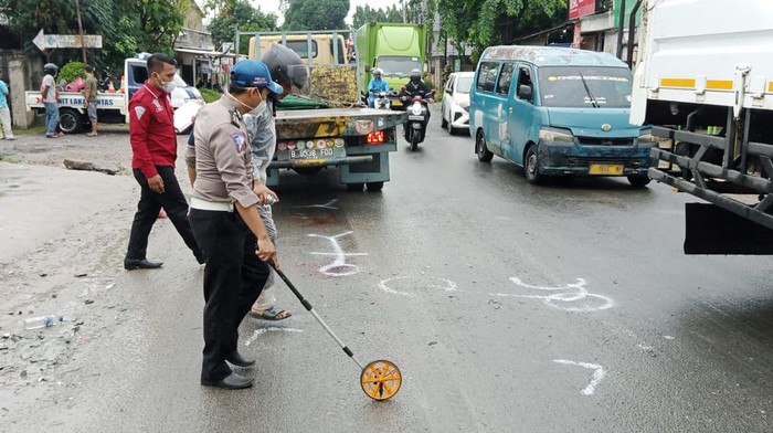 Lokasi kecelakaan motor di Bogor yang tewaskan penumpangnya