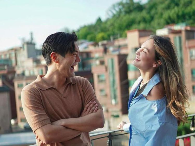 Iri Banget Nih! Luna Maya Lagi Hangout Bareng Siwon