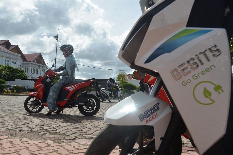 Motor Gesits jadi operasional motor operasional pemerintah Kabupaten Aceh. Foto: dok. PT WIKA Industri Manufaktur