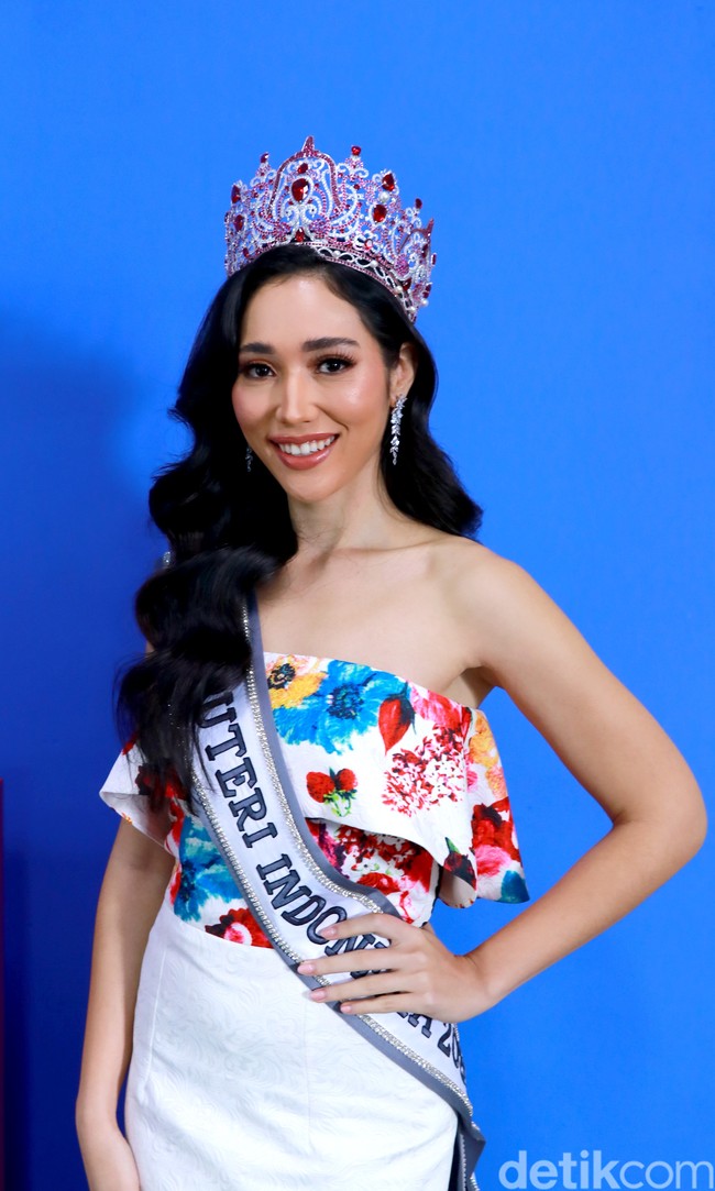 Pemenang Puteri Indonesia 2022 adalah Laksmi Shari De Neefe Suardana dari Bali. Menjadi pemenang Puteri Indonesia 2022, Laksmi mengalahkan dua finalis yang melaju ke babak top 3 yaitu finalis Jawa Timur Adinda Chresheilla dan DKI Jakarta 5 Cindy May McGuire. Foto: Rafida Faradhian.