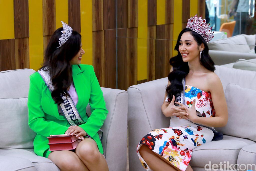 Puteri Indonesia dan Ratu Dunia Puteri Indonesia dan Ratu Dunia