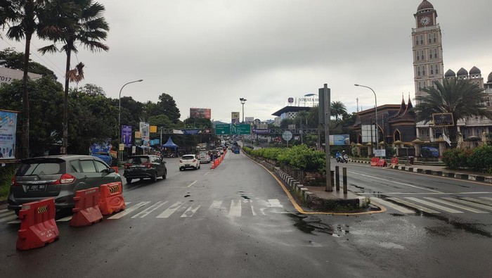 Situasi lalin arah Puncak, Bogor, pada Sabtu pagi,28 Mei 2022 (Rizky-detikcom)