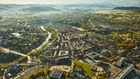 Sungai Aare merupakan anak sungai Rhine dan menjadi yang terpanjang di Swiss. Panjangnya mencapai 295 km yang mengairi area seluas 17.779 km persegi.(dok. Bern)