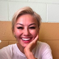 Agnez selama ini seringkali digosipkan telah melakukan operasi plastik. Namun dengan foto selfienya tanpa makeup tersebut, netizen memuji bahwa wajah Agnez masih terlihat sama seperti dulu. “Tertampar yang bilang agnez mo oplas, kini dia menjawab dengan sempurnah, cantik alami no makeup, no filter,” tulis netizen lainnya. Foto: dok. Instagram