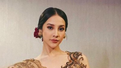 Anggun Banget! 7 Pesona Anya Geraldine Berkebaya