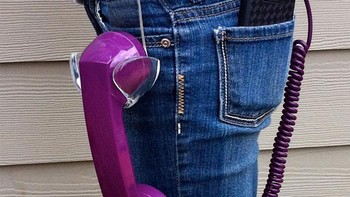 Headset model baru ini. Foto: (Bored Panda).