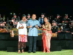 Bamsoet Puji Sanggar Bona Alit Tebar Kedamaian Lewat Seni dan Budaya