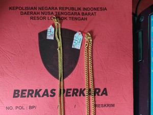 Masalah Ekonomi, Wanita di Lombok Coba Bawa Kabur 2 Kalung Emas