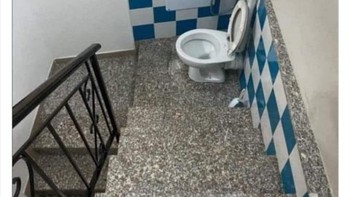 Hmm, diliatin dong sama orang kalau letaknya di tangga seperti ini. Foto: (Bored Panda).