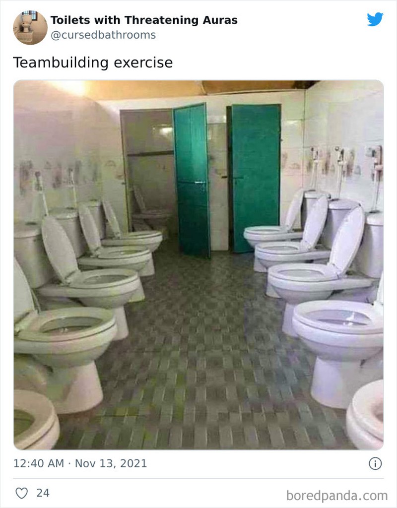 Daftar Kamar Mandi Paling Aneh dan Seram, Berani Coba?