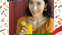 Pemenang Puteri Indonesia ini memiliki akun Instagram pribadi @laksmideneefe dan kerap membagikan momen seru saat kulineran dan aktivitas lainnya. Laksmi juga mendukung penetapan jamu sebagai Warisan Budaya Tak Benda Dunia oleh UNESCO. Foto: Instagram @laksmideneefe