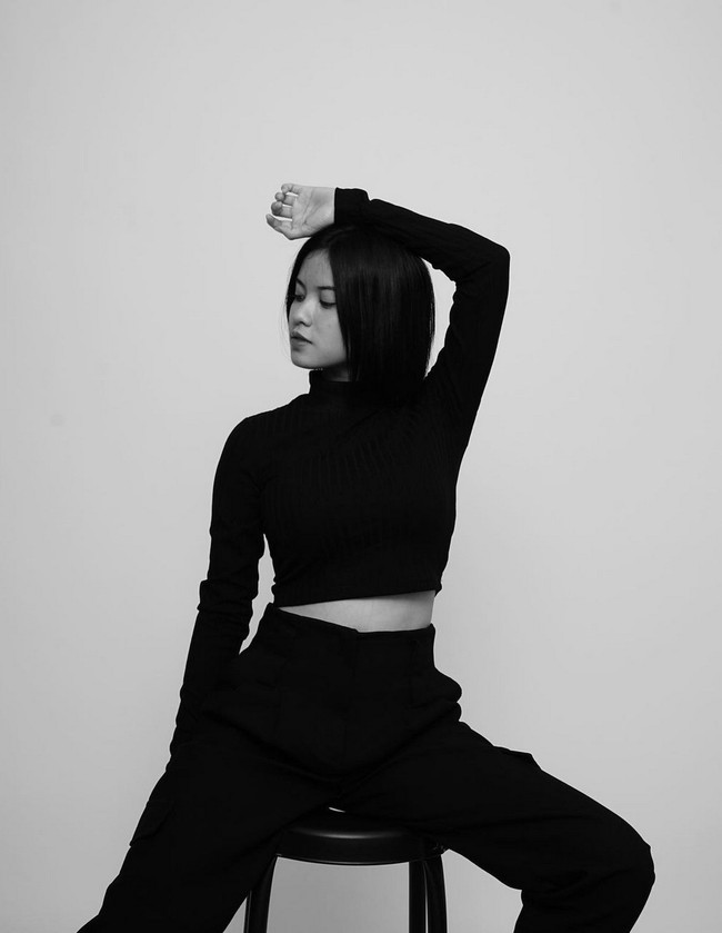 Pembeli yang datang ternyata tak hanya dari Jakarta, tapi juga luar kota seperti Palembang dan Lampung. Sebagian besar ingin bertemu dan melihat langsung sosok wanita muda yang pernah jadi performer ini. Foto: Instagram/@melati.sesilia