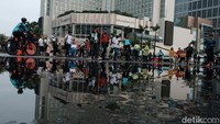 Untuk diketahui, CFD Jakarta dibuka lagi setelah wabah COVID-19 mulai terkendali.