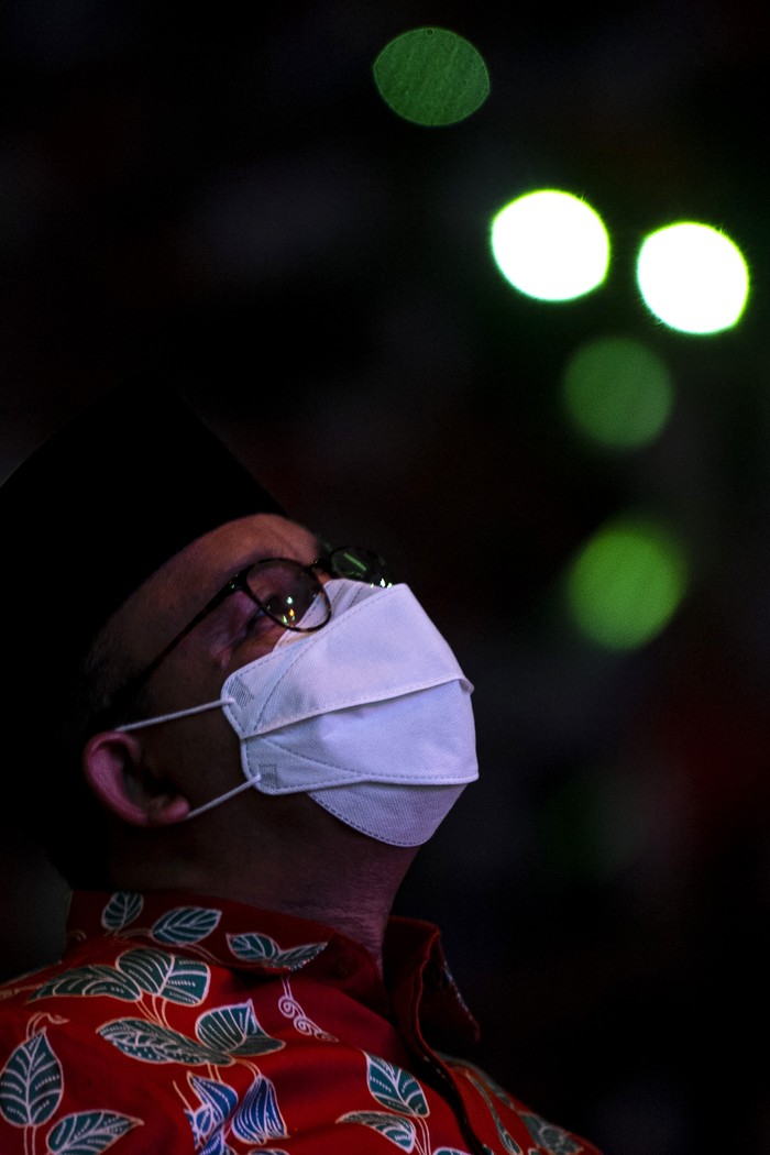 Gubernur DKI Jakarta Anies Baswedan hadiri Milad ke-20 PKS yang digelar di Istora Senaya. Di sana Anies turut menyampaikan pidato. Ini potretnya.