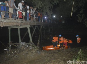 Pengendara Motor di Pamekasan Jatuh ke Sungai dan Belum Ditemukan