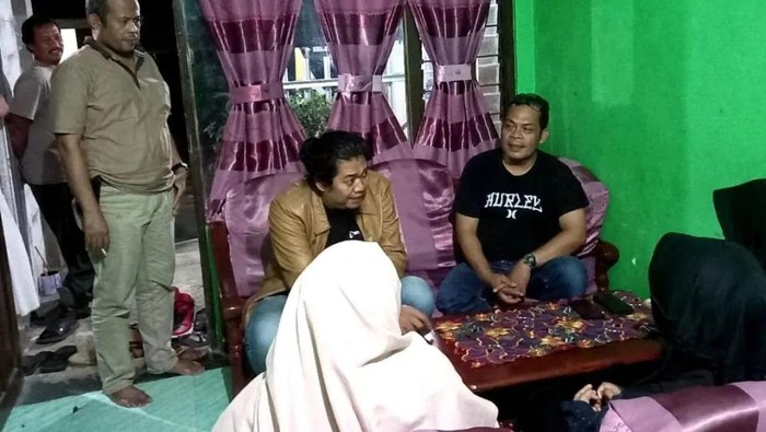 Pengunggah video wanita histeris dicium driver ojol di Semarang minta maaf. Foto diunggah Minggu (29/5/2022).