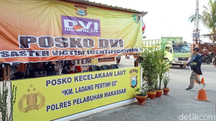 Posko DVI di Pelabuhan Paotere Makassar.