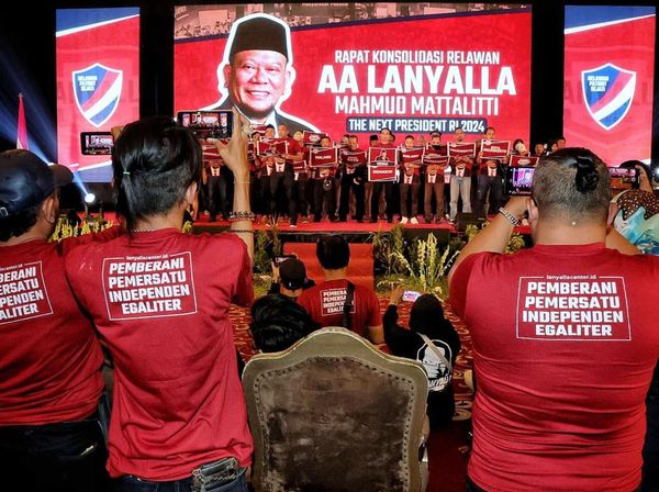 Rapat Konsolidasi Relawan La Nyalla untuk Presiden