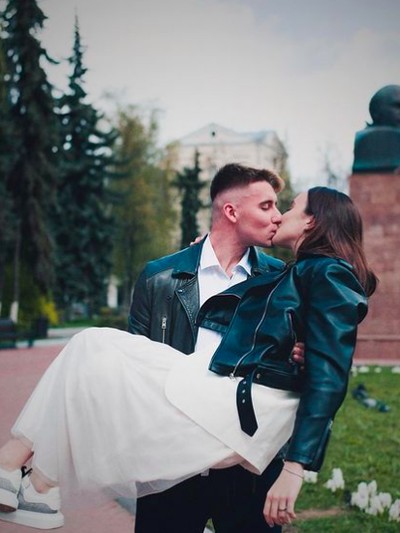 Rodion Alimov dan Anastasiia Shapovalova Rodion Alimov dan Anastasiia Shapovalova