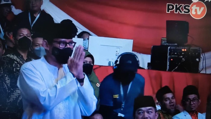 Sandiaga Uno hadir di acara puncak Milad PKS Ke-20 di Istora Senayan, Jakarta, Minggu (29/5/2022).