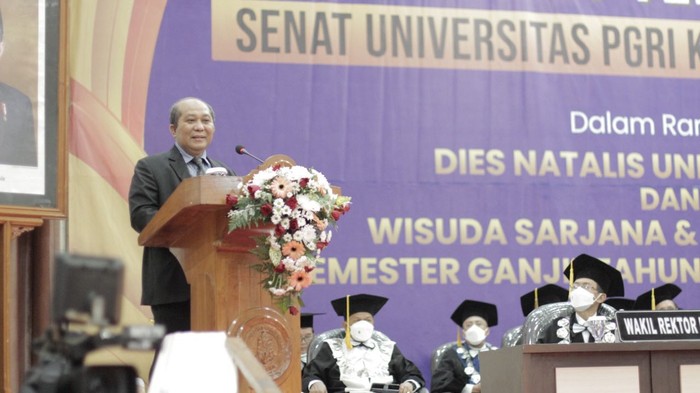 Unikama Gelar Wisuda Luring sekaligus Launching Book Chapter