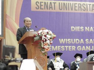 Kepala LLDIKTI Jatim Harap Lulusan Unikama Jadi Orang Hebat