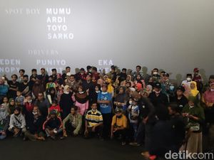 Girangnya Warga Ngluweng Kesampaian Nonton KKN di Desa Penari