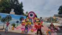 Juga dalam rangka menyambut film terbaru Minions 2: The Rise of Gru Universal Studios Singapore menyajikan pertunjukan Groovy Summer. 