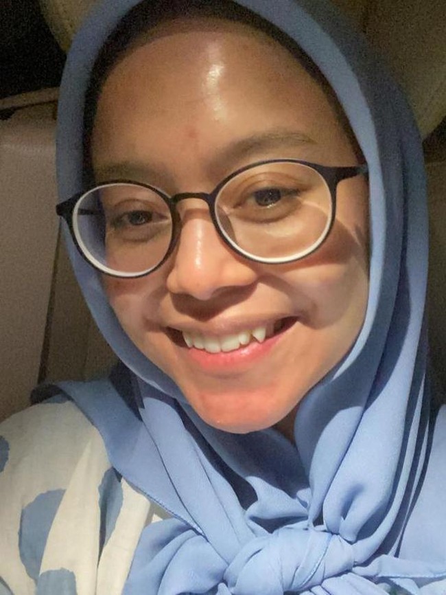 Inilah wajah polos Lesty Kejora tanpa makeup. Dia mengunggah foto selfie tanpa foundation, maskara bahkan lipstik. Foto: Instagram