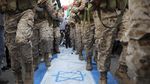 Di Lebanon, Bendera Israel Diinjak dan Dibakar, Ada Apa?