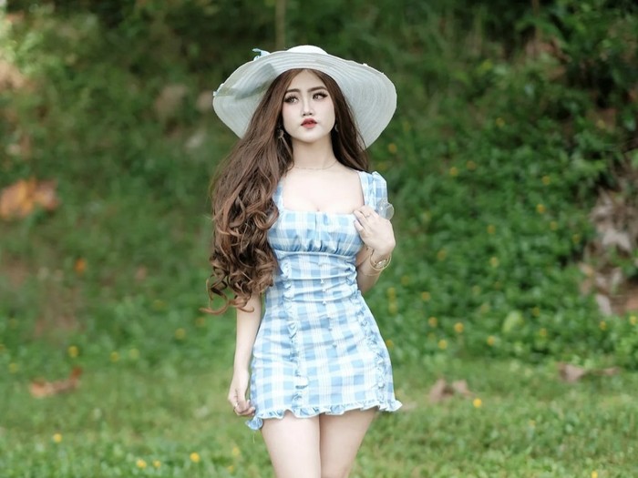 Biya Pink Pink, Calon Aspri ke-48 Hotman Paris Saat Minum-minum Cantik