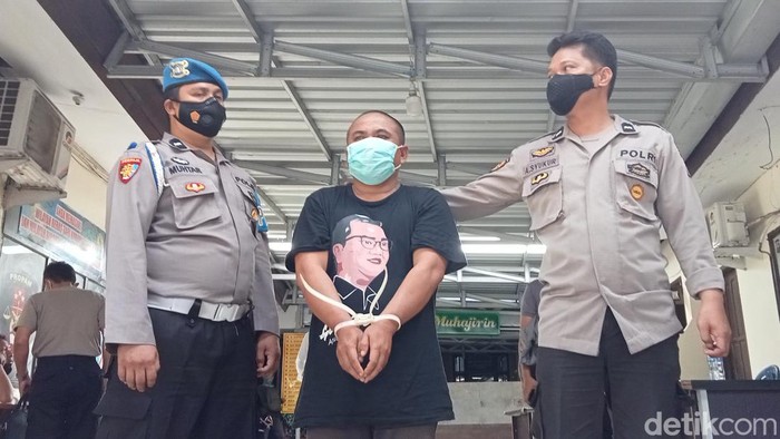Cleaning service di Makassar ditangkap polisi usai membunuh wanita di indekos (detikSulsel/Muh Ishak Agus)