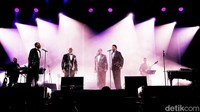 The Temptations Revue featuring Glenn Leonard menjadi penampil spesial atau headliner di hari ketiga sekaligus hari terakhir Java Jazz Festival (JJF) 2022.  