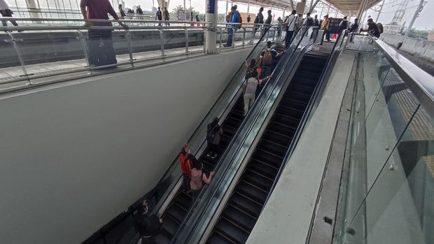 Eskalator di Stasiun Manggarai telah selesai diperbaiki.
