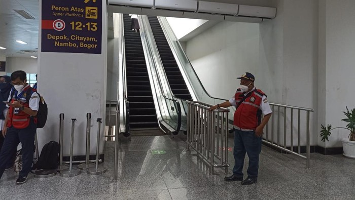 Eskalator di Stasiun Manggarai telah selesai diperbaiki.