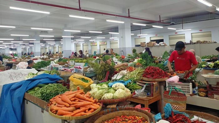 Harga Cabai dan Bawang Merah Naik Tajam di Ponorogo