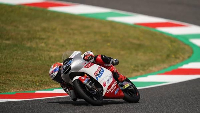 Mario Suryo Aji meraih poin penting di Mugello