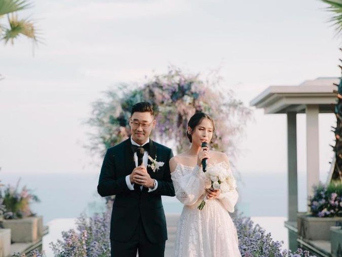 Maudy Ayunda resepsi di Bali