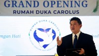 Romo Steve Winarto selaku Ketua Komite Pengelola dalam kata sambutannya berharap semoga dengan fasilitas & infrastruktur baru yang dimiliki, Rumah Duka Carolus dapat memberikan pelayanan kedukaan yang berkualitas tinggi bagi masyarakat dari semua kalangan, suku dan agama, dengan berbelarasa pada keluarga yang ditinggalkan.
