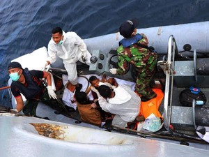 9 Hal Tentang KM Ladang Pertiwi Tenggelam di Selat Makassar