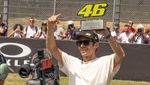 Momen Nomor 46 Valentino Rossi Dipensiunkan dari MotoGP