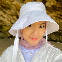 “Sabar ya, pasti gelisah terus dihatinya, yg pasti harus makan. Ttp doa jgn putus ya bageur,” tulis salah satu netizen di salah satu unggahan terbarunya, 15 April 2022. Foto: Instagram/@nabilaishma