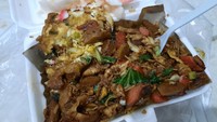 Di Menteng, Jakarta Pusat ada nasi goreng gila enak yang penjualnya gerobakan. Namanya Nasi Goreng Gila Cimandiri. Seporsinya dibanderol terjangkau Rp 20.000-an. Foto: Google Review /Judith Reke