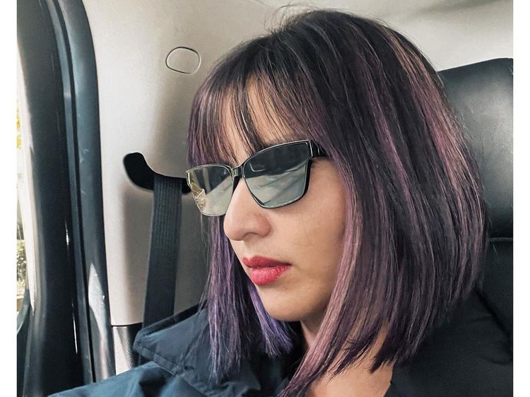 Gaya Nia Ramadhani yang Disebut Mirip Lisa BLACKPINK