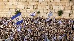 Foto Ini Tunjukan Pawai Israel di Yerusalem Timur yang Dikecam Dunia
