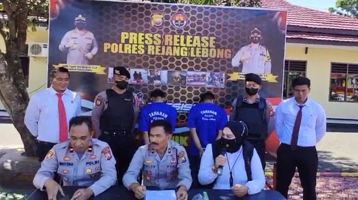 Dua pencuri di Rejang Lebong tantang polisi menangkap mereka.