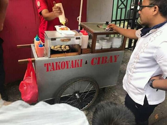 Spanduk nyeleneh japanese food 10 Spanduk Kocak Tempat Makan ala Jepang yang Bikin Ngakak